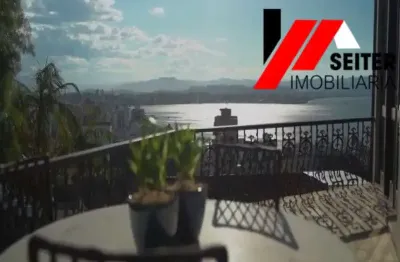 Casa comercial com 2 salas à venda no Centro, Florianópolis 