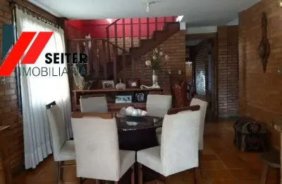 Casa com 4 quartos à venda no Itacorubi, Florianópolis 