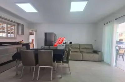 Casa a venda com 3 dormitórios  Fortaleza da Barra da Lagoa em Florianópolis