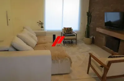 Casa com 3 quartos a venda no bairro sambaqui em florianópolis