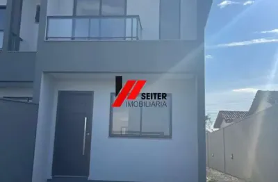 Casa geminada à venda no bairro campeche em florianópolis