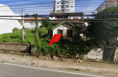 Terreno à venda no bairro agronômica em florianópolis