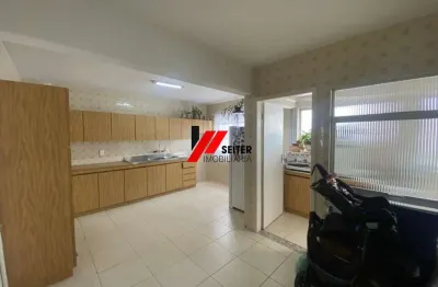 Apartamento com 3 dormitórios à venda no centro de florianópolis
