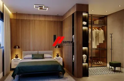 Apartamento a venda com 3 dormitórios sendo 2 suítes e 125 m2 em florianópolis.