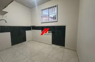 Venda de apartamento  em florianópolis-sc, bairro monte verde: 3 quartos, 2 salas, 1 banheiro.