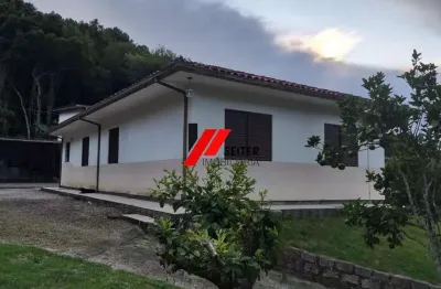 Casa à venda em florianópolis-sc bairro monte verde com 7 quartos