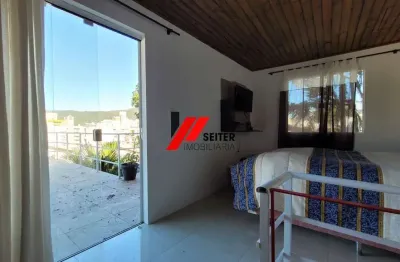 Casa com 3 quartos para alugar na Trindade, Florianópolis 