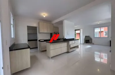 Casa com 3 quartos para alugar no Campeche, Florianópolis 