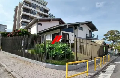 Casa com 4 quartos para alugar no Itaguaçu, Florianópolis 