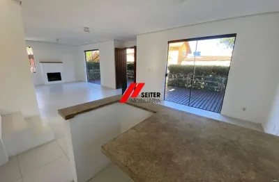Casa com 2 quartos para alugar no Rio Tavares, Florianópolis 