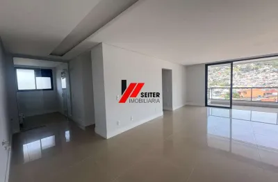 Apartamento com 3 quartos à venda na Agronômica, Florianópolis 