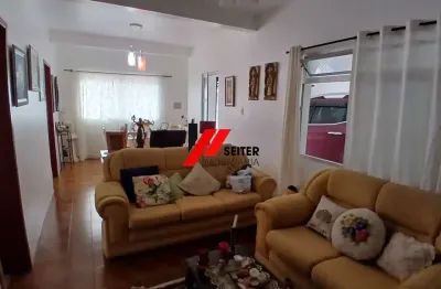 Casa com 4 quartos à venda na Trindade, Florianópolis 