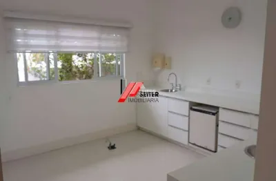 Sala comercial com 1 sala para alugar na Trindade, Florianópolis 