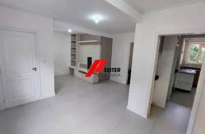 Casa com 4 quartos para alugar no Cacupé, Florianópolis 