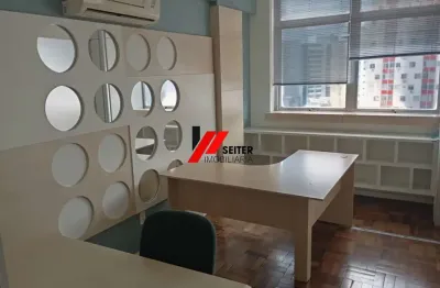 Sala comercial com 2 salas para alugar no Centro, Florianópolis 
