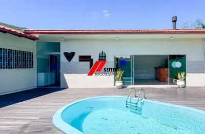 Casa com 3 quartos para alugar no Córrego Grande, Florianópolis 