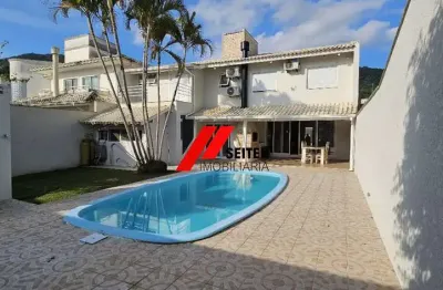 Casa para alugar no itacorubi 3 quartos churrasqueira e piscina