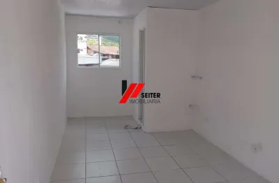 Sala comercial com 1 sala para alugar no Itacorubi, Florianópolis 