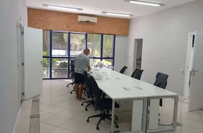 Sala comercial com 3 salas para alugar no João Paulo, Florianópolis 