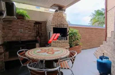 Casa comercial a venda em Canasvieiras norte de Florianópolis