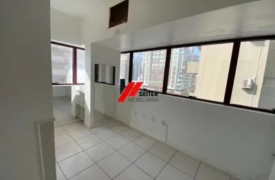 Sala comercial com 2 salas para alugar no Centro, Florianópolis 