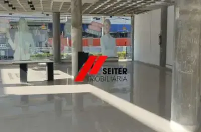 Ponto comercial com 3 salas para alugar na Agronômica, Florianópolis 