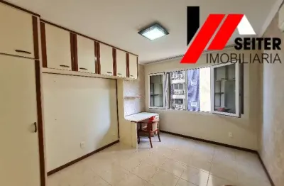 Apartamento com 4 quartos à venda na Agronômica, Florianópolis 