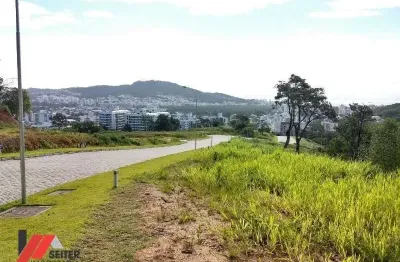 Terreno a venda no bairro itacorubi com localização previlegiada