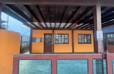 Excelente casa para locação comercial anual a 300 metros da av brasil no centro de balneário camboriú !