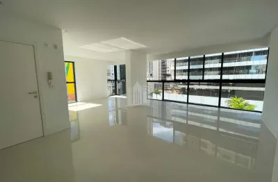 Apartamento com 3 suítes, próximo ao shopping atlântico em balneário camboriú