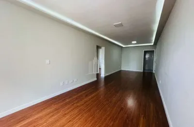 Apartamento no ed icaraí a 500 metros da praia! com 2 dorm. sendo 1 suíte, 1 vaga privativa em balneário camboriú