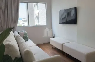 Oportunidade com 01 dormitório no centro, completamente reforma e todo mobiliado.