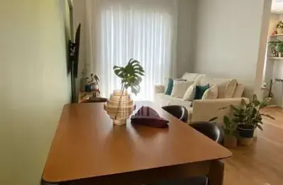 Oportunidade com 02 dormitórios, reformado e mobiliado