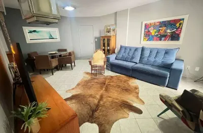 Apartamento com 2 dormitórios sendo 1 suíte e 1 vaga de garagem– 450m da praia em balneário camboriú