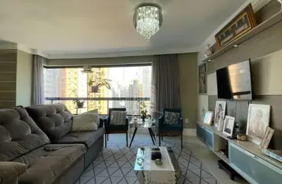 Apartamento com 3 suítes, completo e no centro de balneário camboriú.