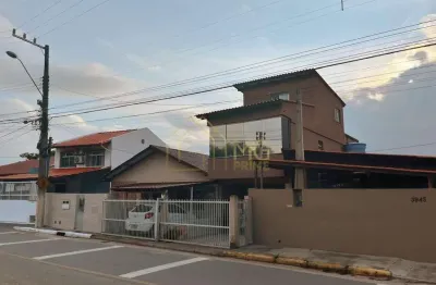 Casa para venda em florianópolis, cacupé, 7 dormitórios, 4 banheiros, 2 vagas