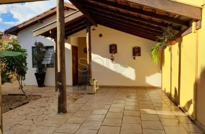 Casa com 2 quartos à venda no Jardim Primor, Araraquara 