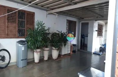 Casa com 4 quartos à venda no Jardim Floridiana (Vila Xavier), Araraquara 