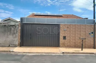 Casa com 3 quartos à venda no Conjunto Habitacional Victório de Santi, Araraquara 