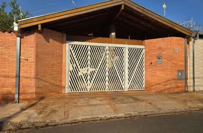Casa com 2 quartos à venda no Jardim Gardênias, Araraquara 