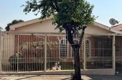 Casa terrea com edicula na rua sao bento, araraquara