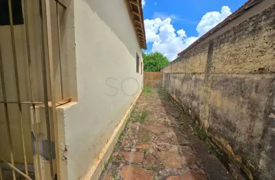 Casa com 2 quartos à venda no Centro, Araraquara 