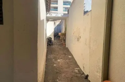 Casa com 4 quartos à venda no Centro, Araraquara 