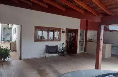 Oportunidade. linda casa com 3 dormitorios no bairro cambuy