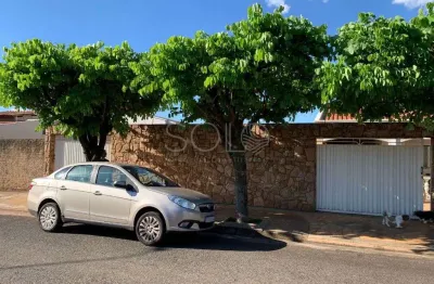 Casa com 3 quartos à venda no Jardim Almeida, Araraquara 