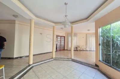 Casa com 4 quartos à venda na Vila Harmonia, Araraquara 
