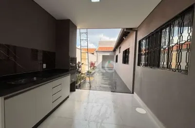 Linda casa em uma das regioes que mais valoriza em araraquara. com excelente localizacao, na rua larga do bairro.!!