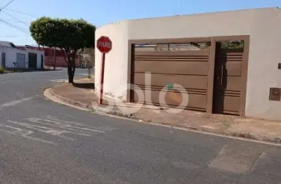 Terreno murado, com agua, esgoto, portao basculante e social. imovel de esquina.