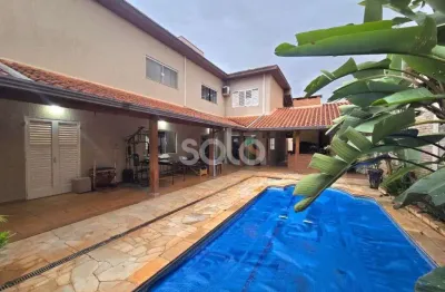 Casa com 3 quartos à venda na Rua Cruzeiro do Sul, 432, Jardim Morumbi, Araraquara