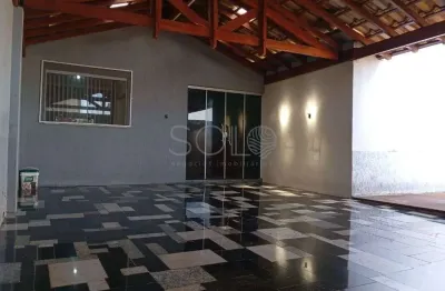 Casa com 2 quartos à venda na Avenida Ciro Monteiro da Silva, 616, Jardim Serra Azul, Araraquara